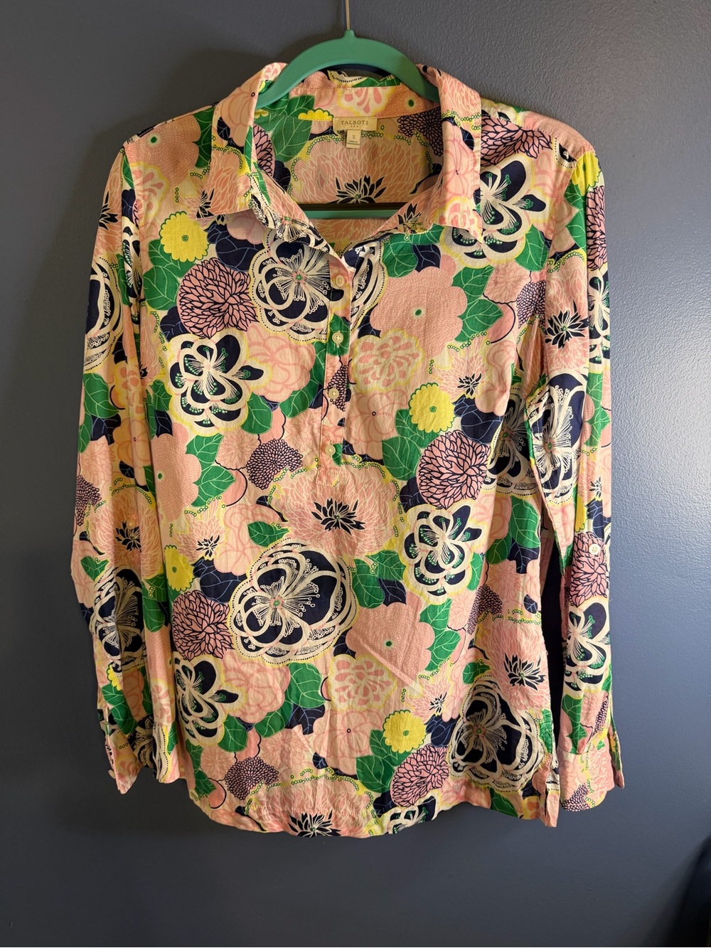 Talbots Pink Floral Button-Down Shirt with Green & Navy Accents Small